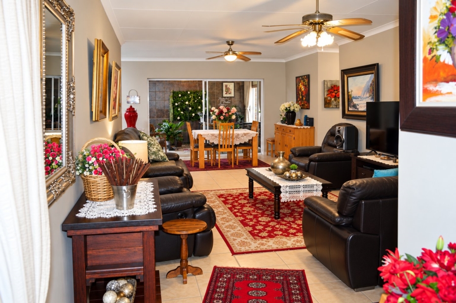 3 Bedroom Property for Sale in Flimieda North West